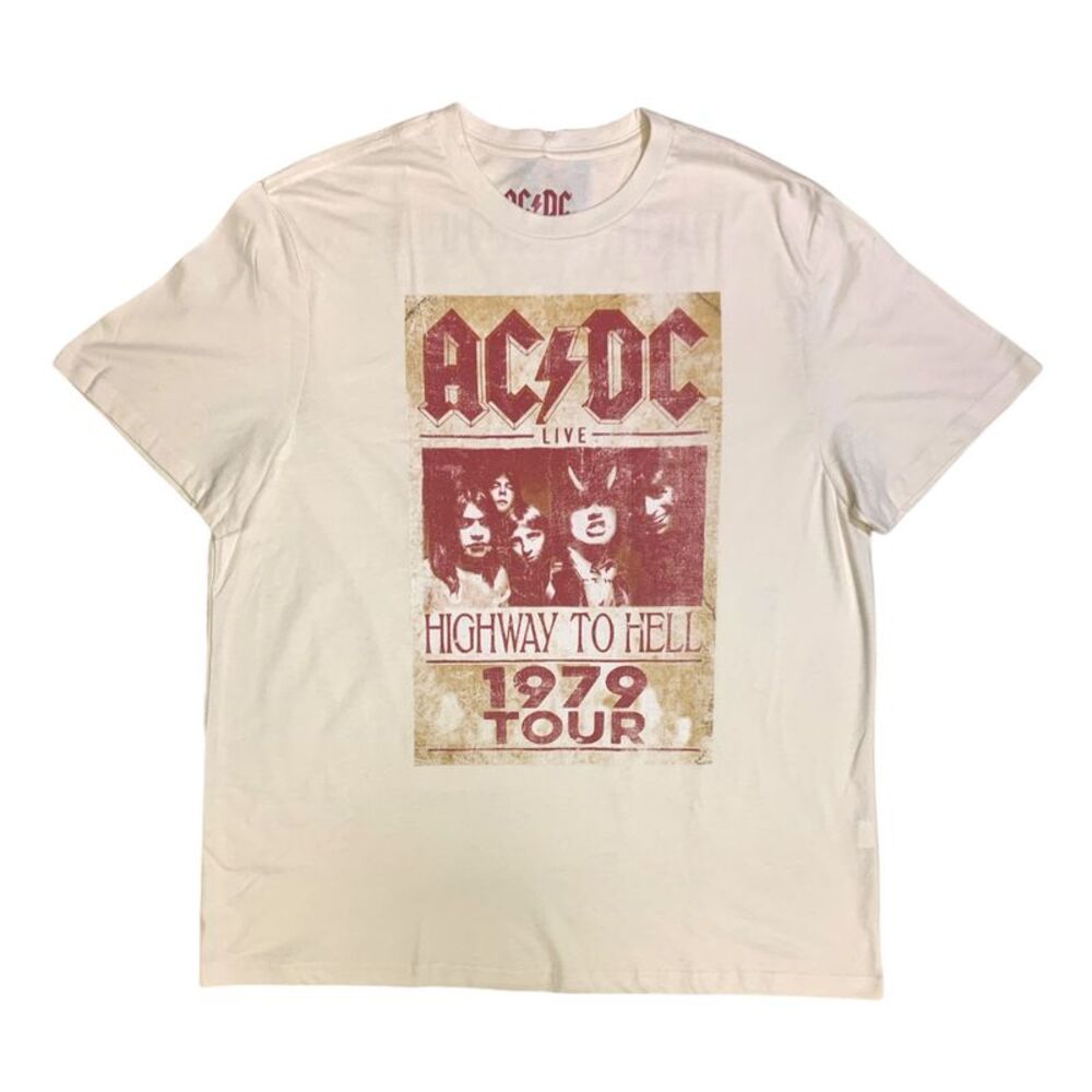 Licensed Men's Relaxed Fit Soft Graphic Band Short Sleeve Tee - AC/DC